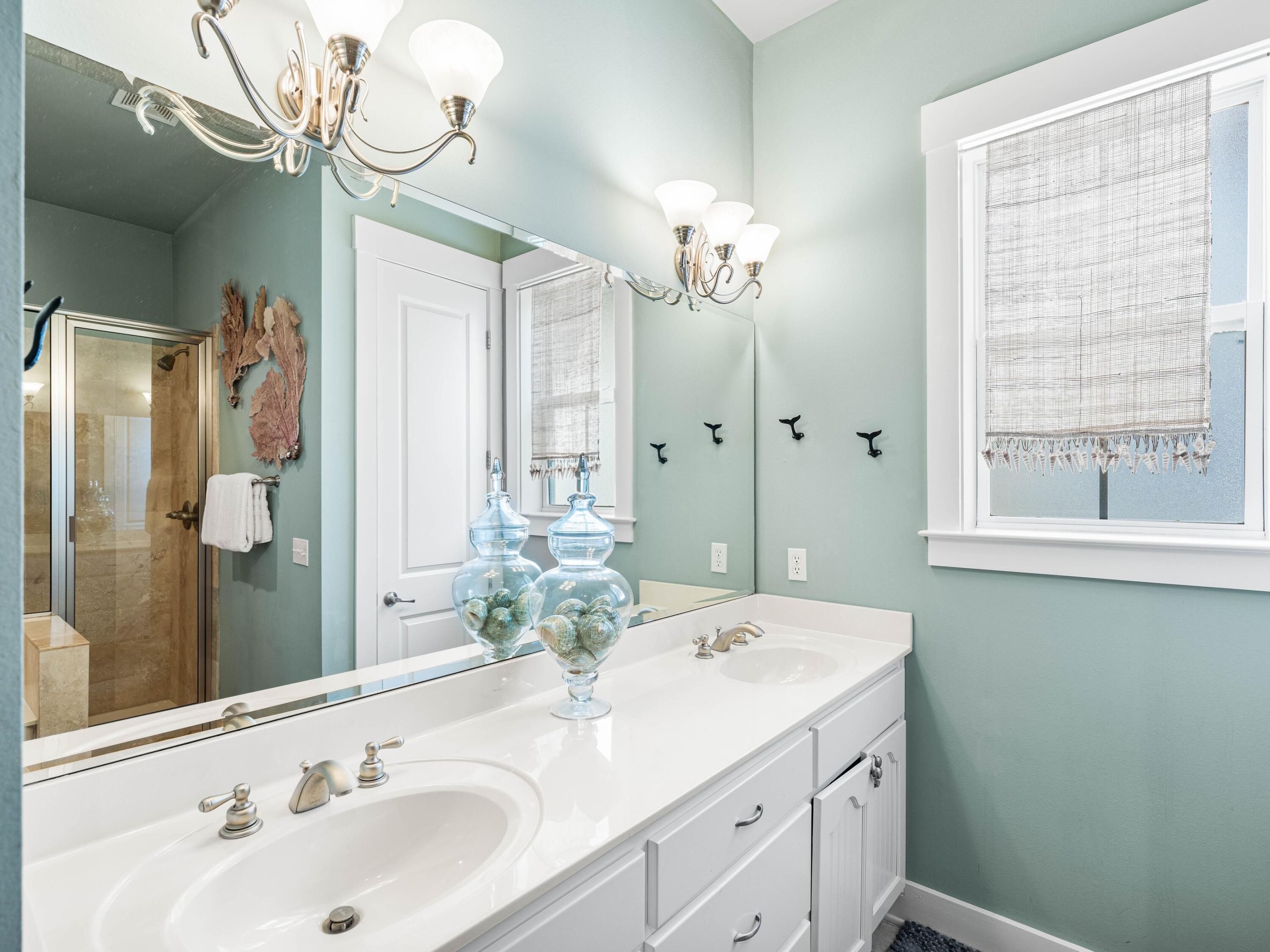 214 E Blue Crab Loop