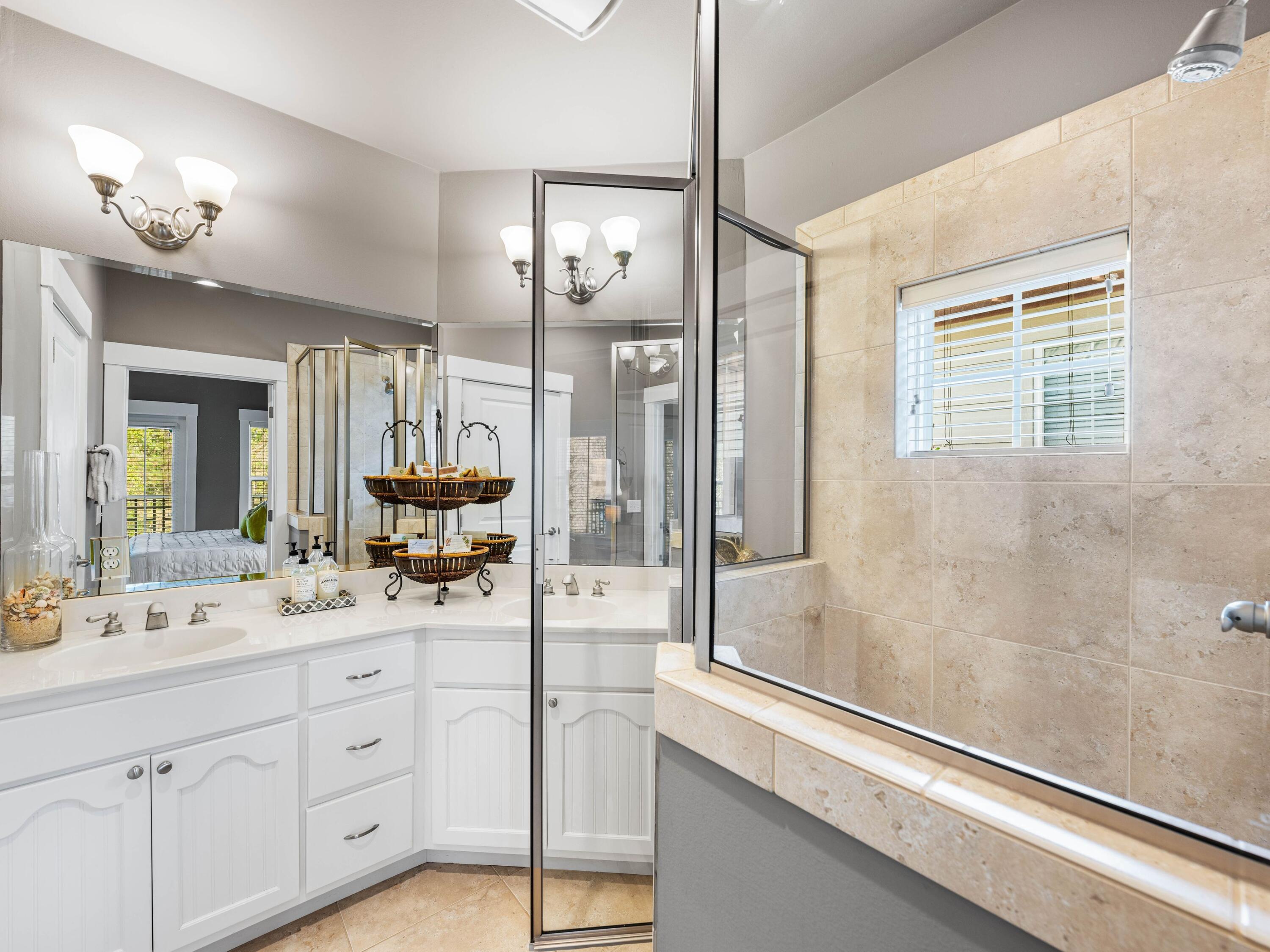 214 E Blue Crab Loop