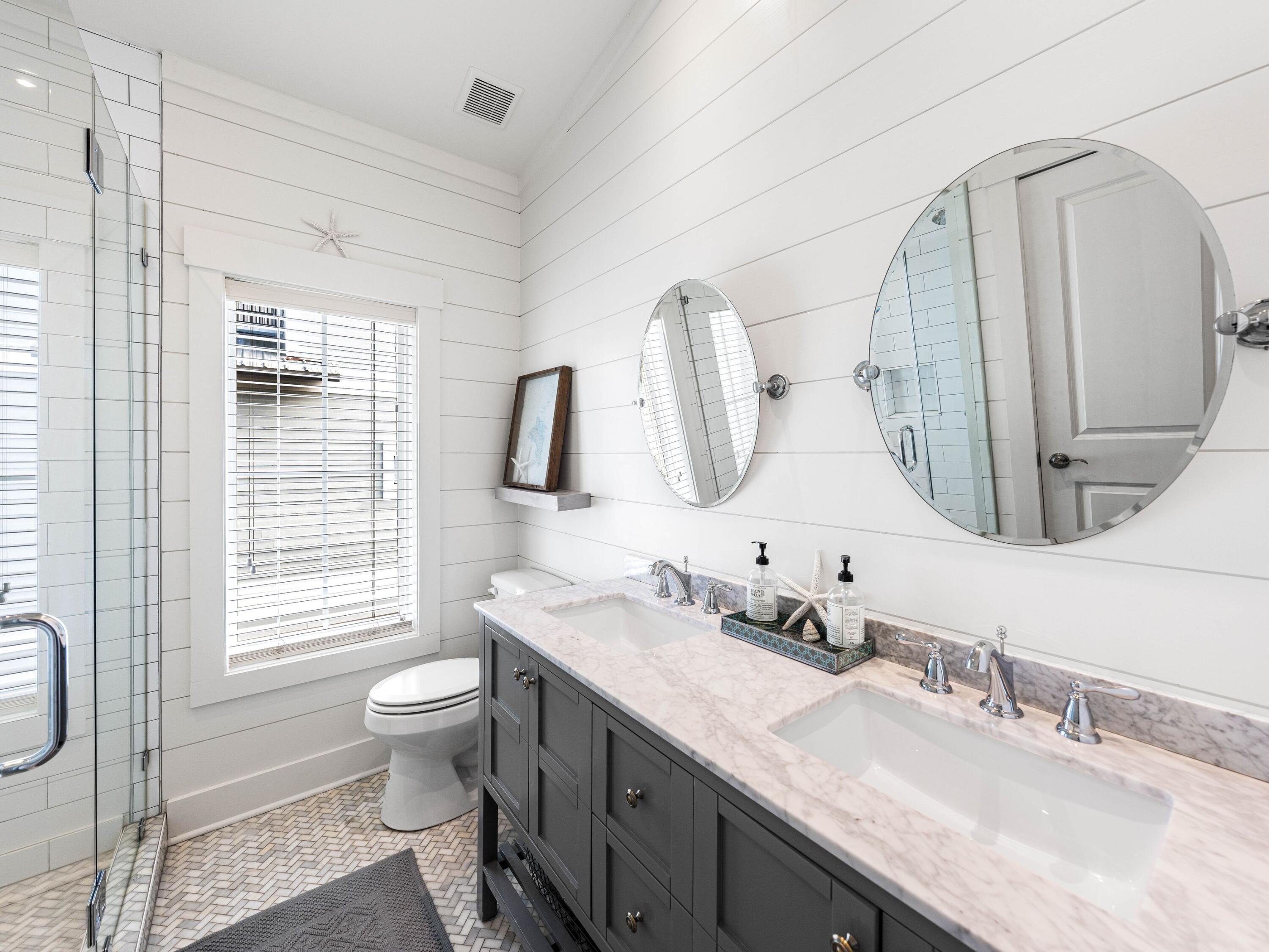 214 E Blue Crab Loop