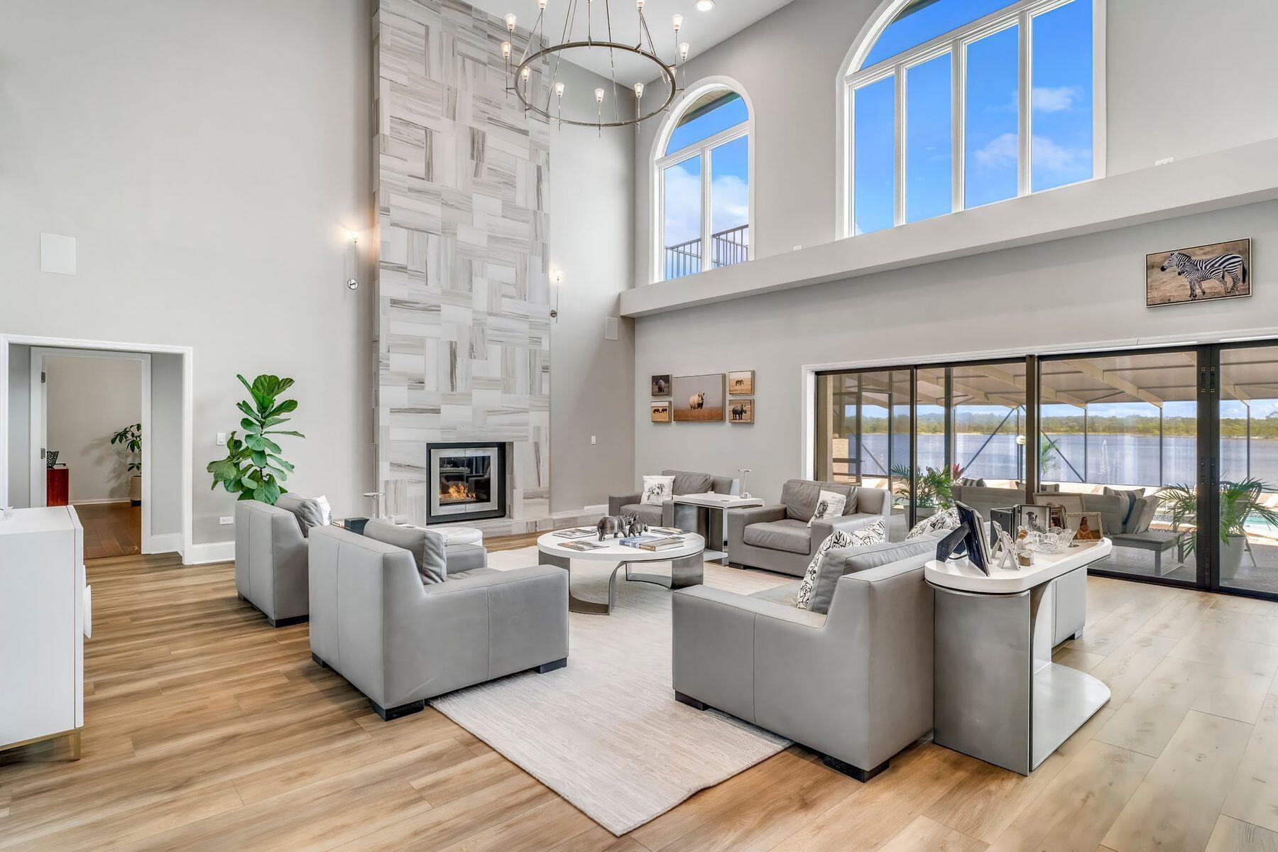 820 Gulf View Drive