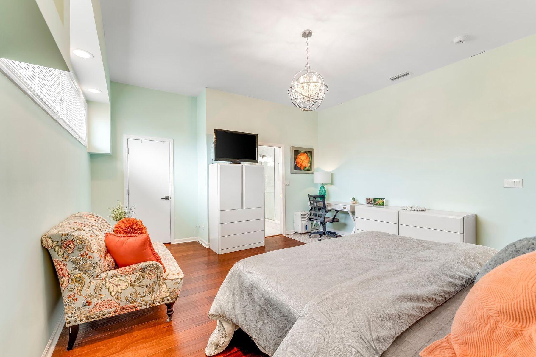 820 Gulf View Drive