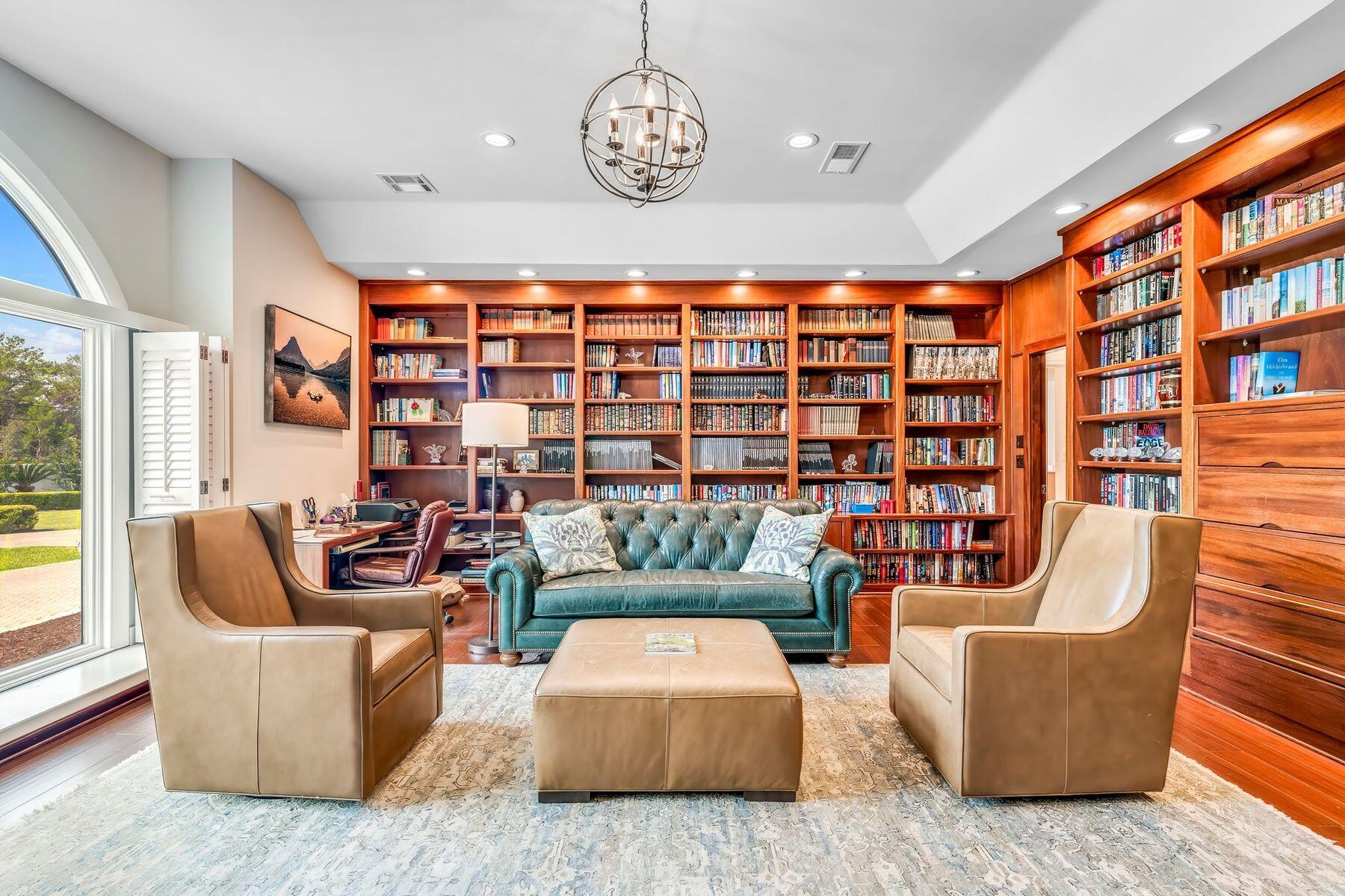 820 Gulf View Drive