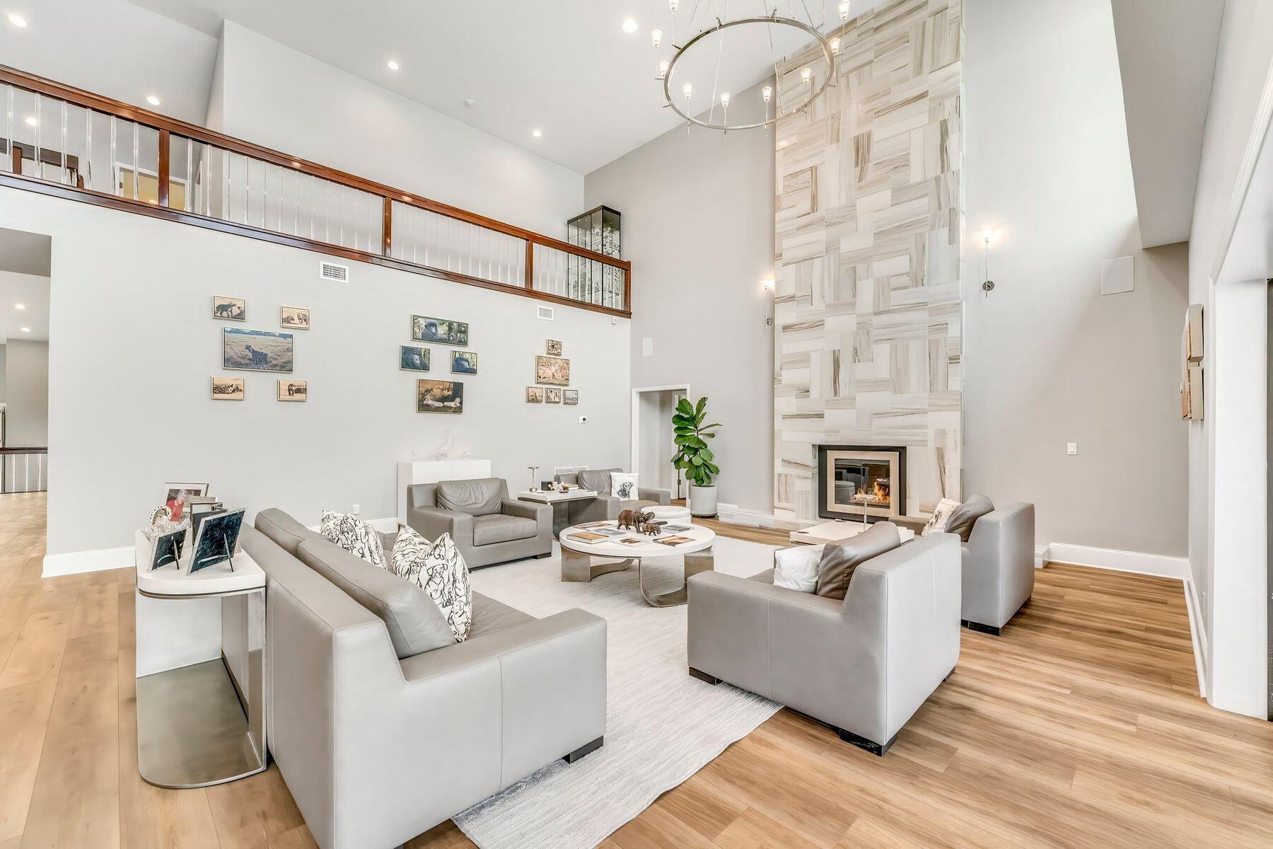 820 Gulf View Drive