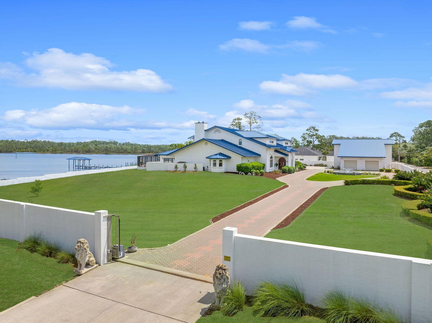 820 Gulf View Drive