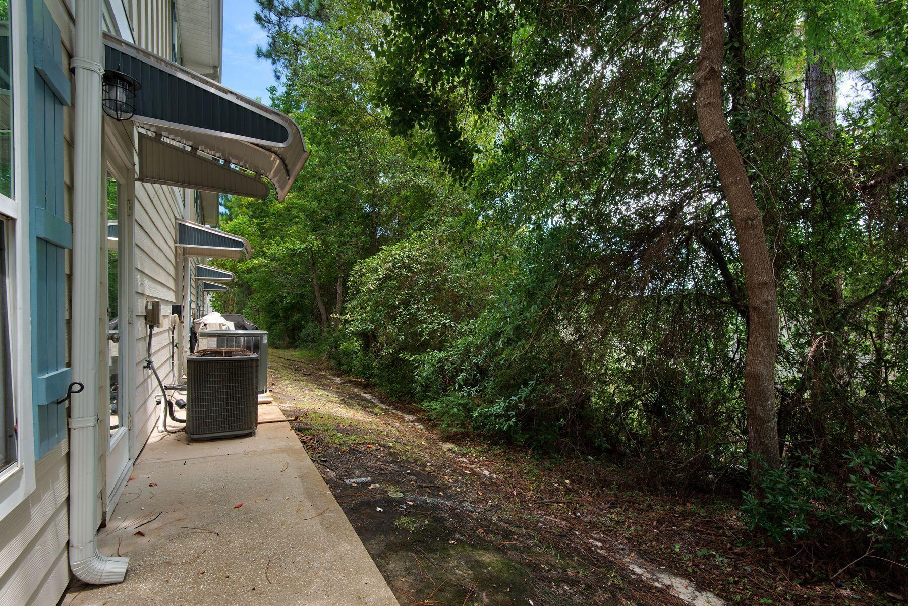 17 W Shady Oaks Lane UNIT C