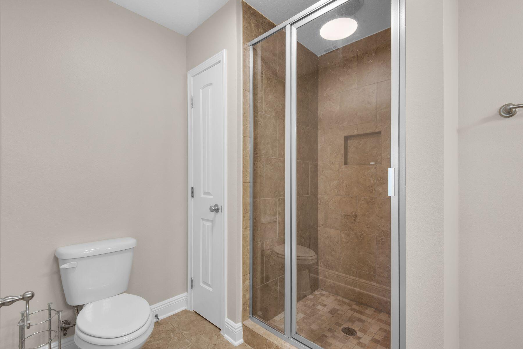 17 W Shady Oaks Lane UNIT C