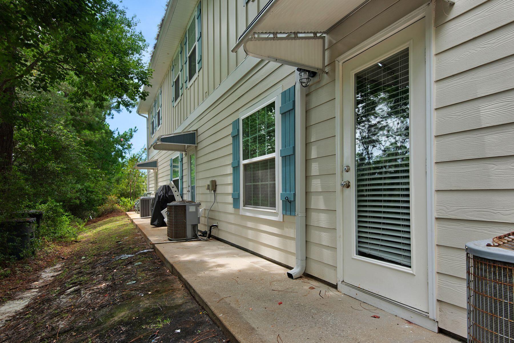 17 W Shady Oaks Lane UNIT C