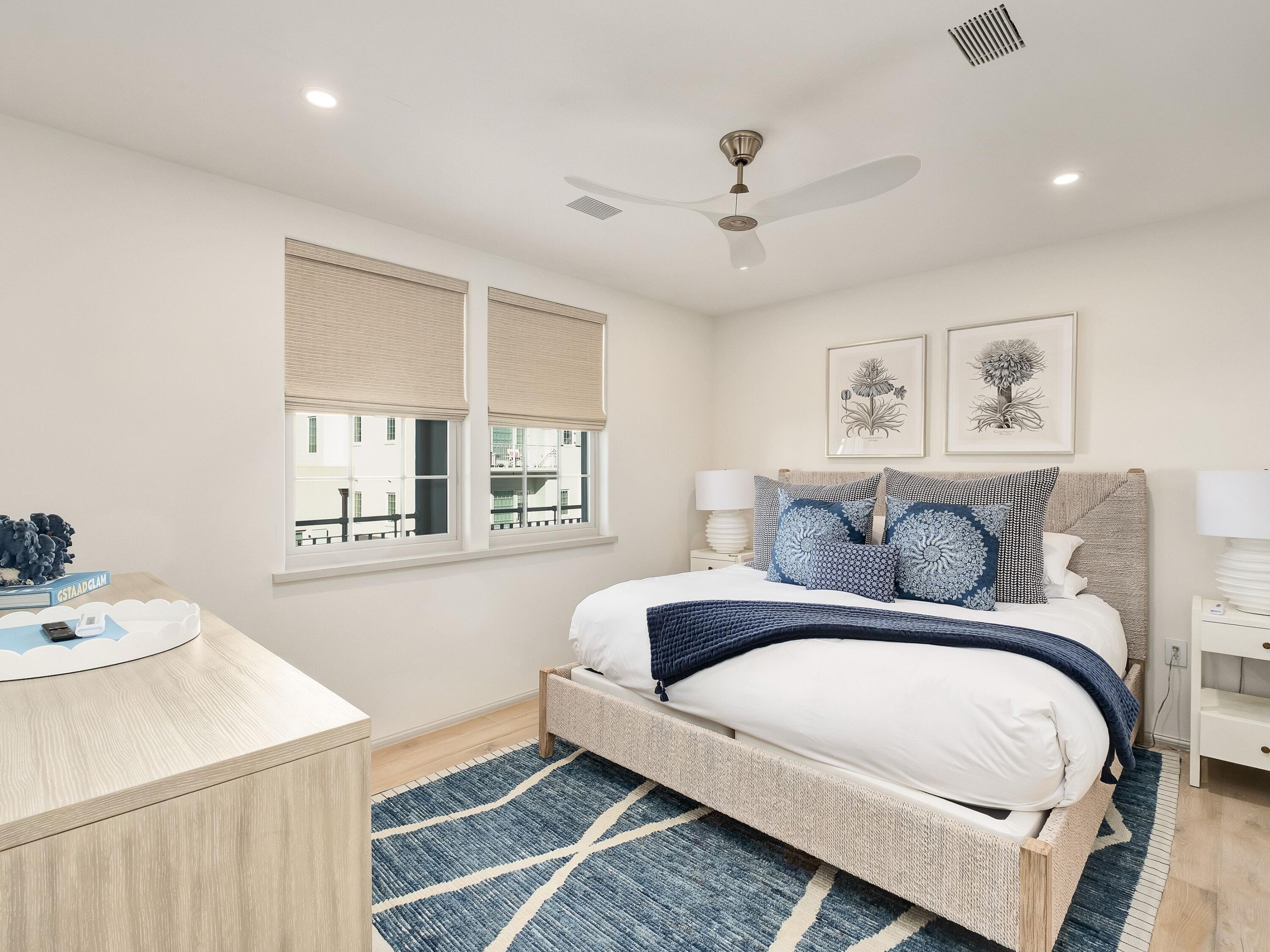 45 W Solaire Way 303