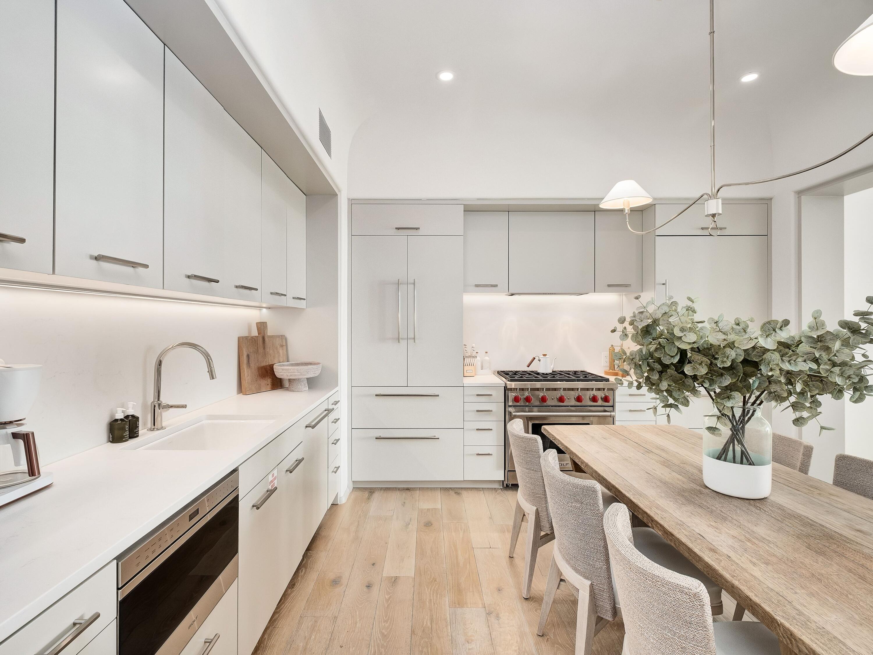 45 W Solaire Way 303