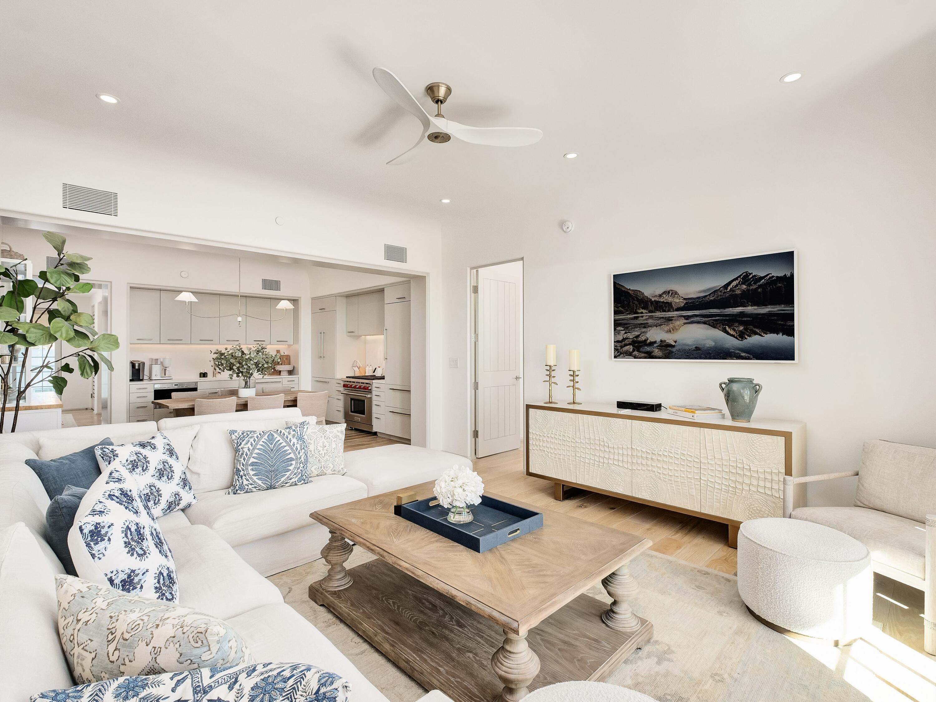 45 W Solaire Way 303