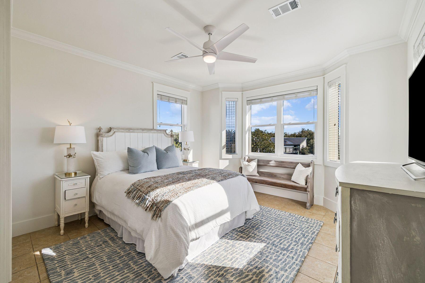 122 Gulf Point Road