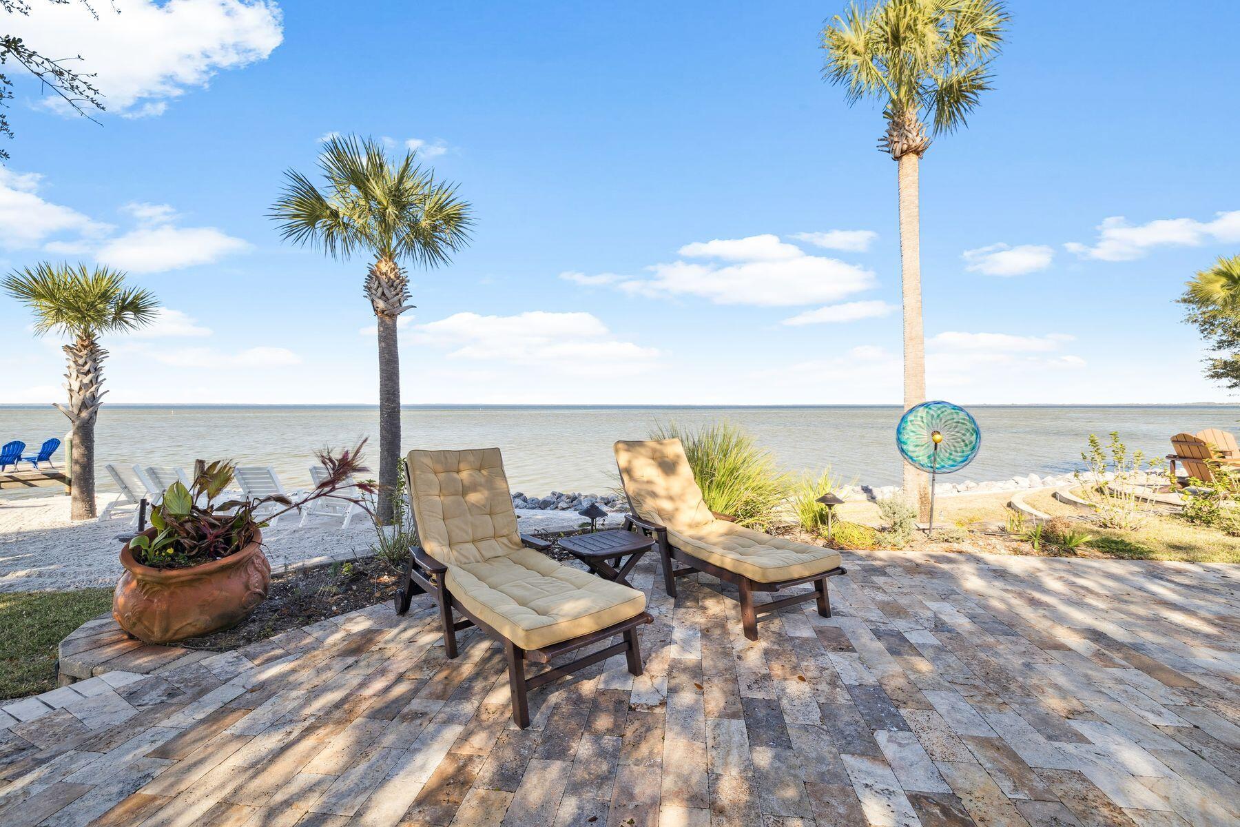 221 Bay Circle Drive
