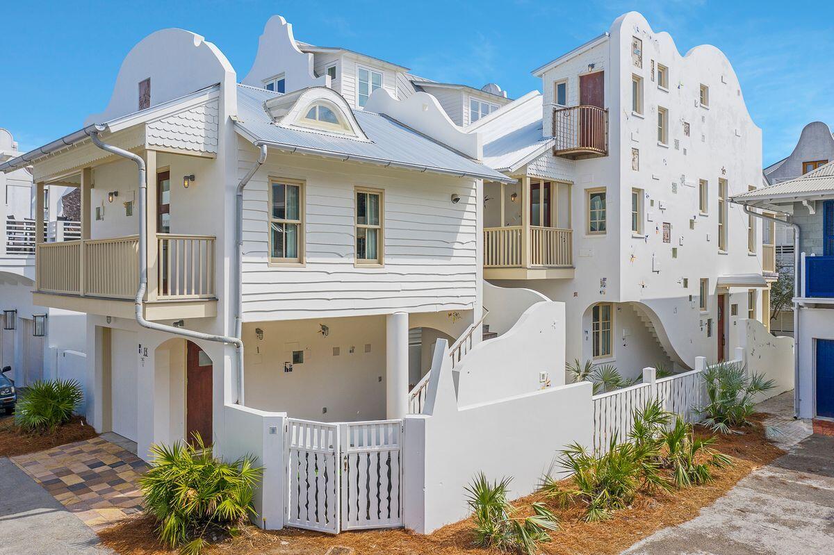 2 N Spanish Town Lane