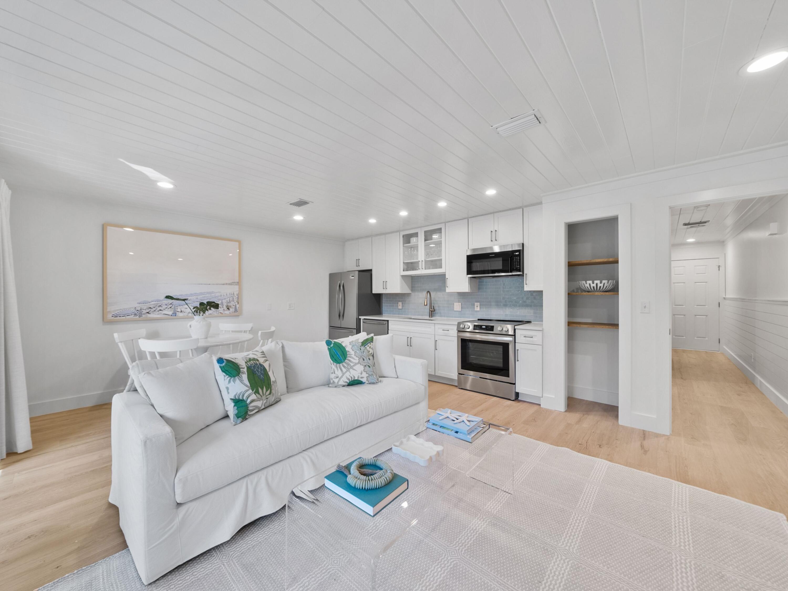 81 S Orange Street 205