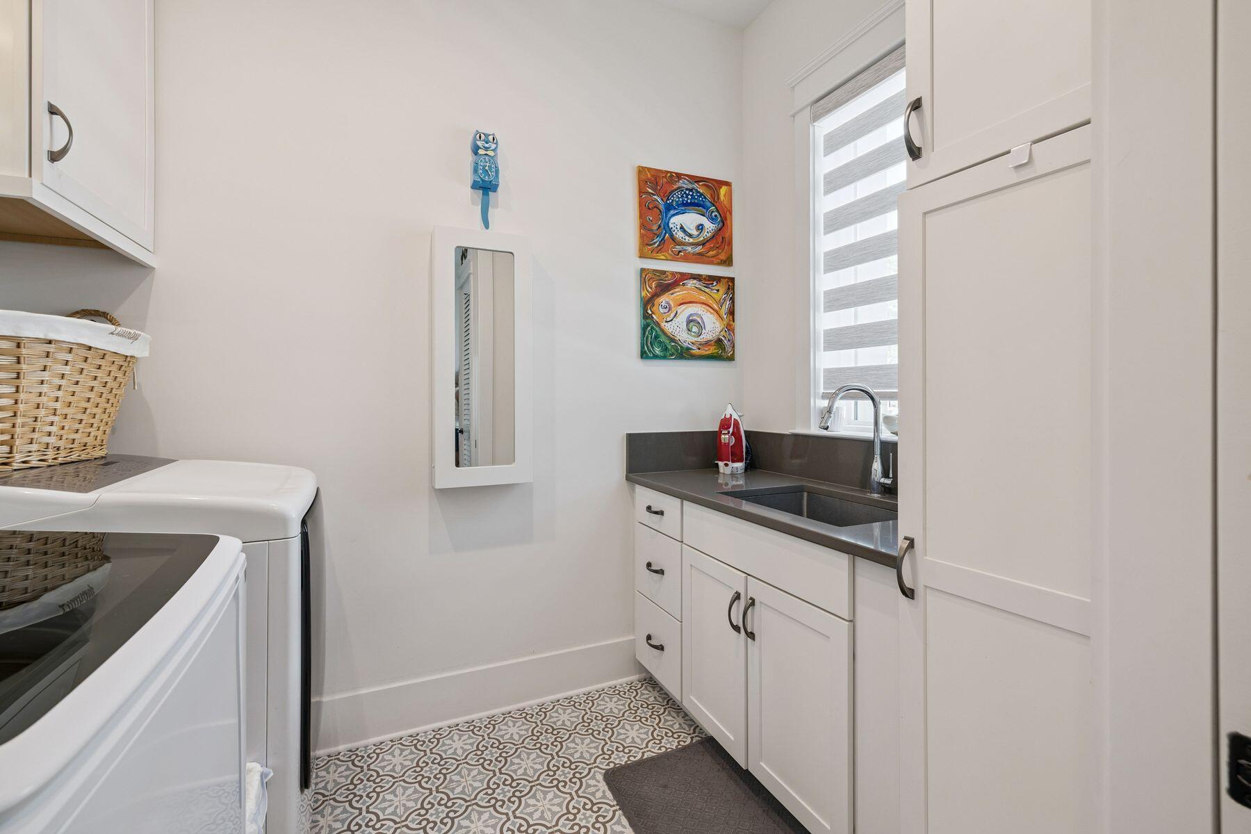 113 White Cliffs Drive