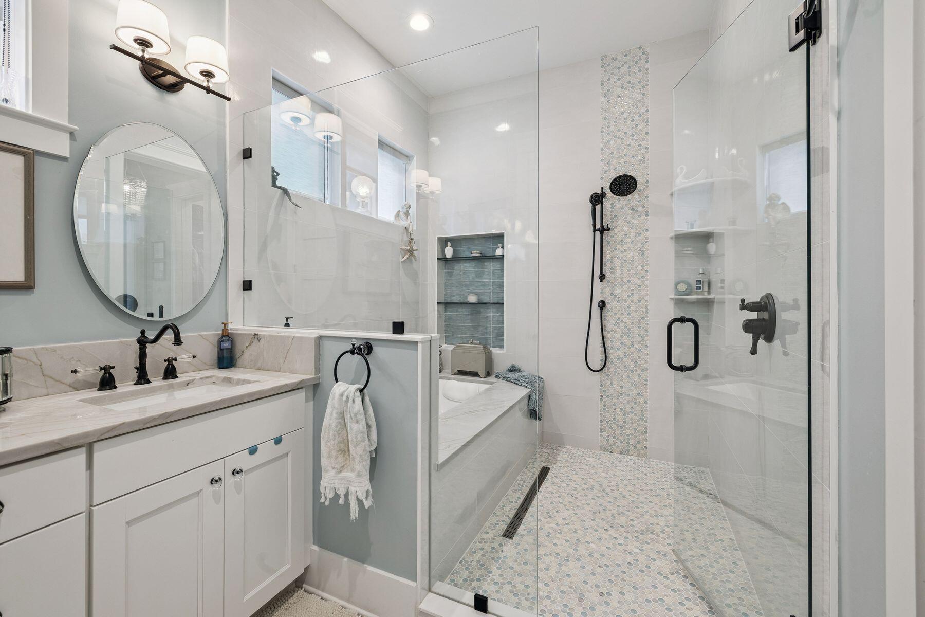 113 White Cliffs Drive