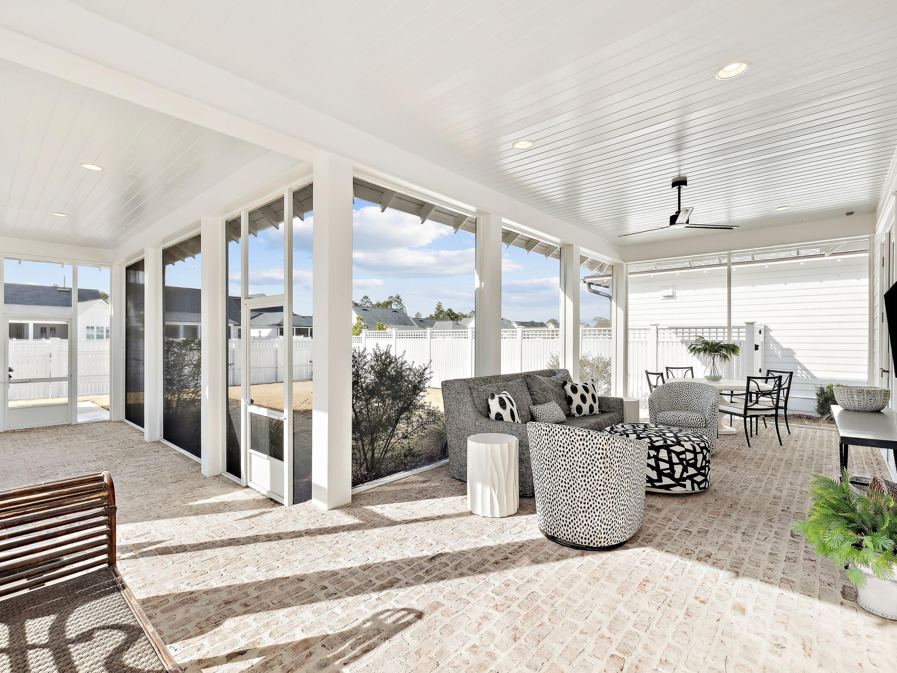 39 W Firethorn Circle