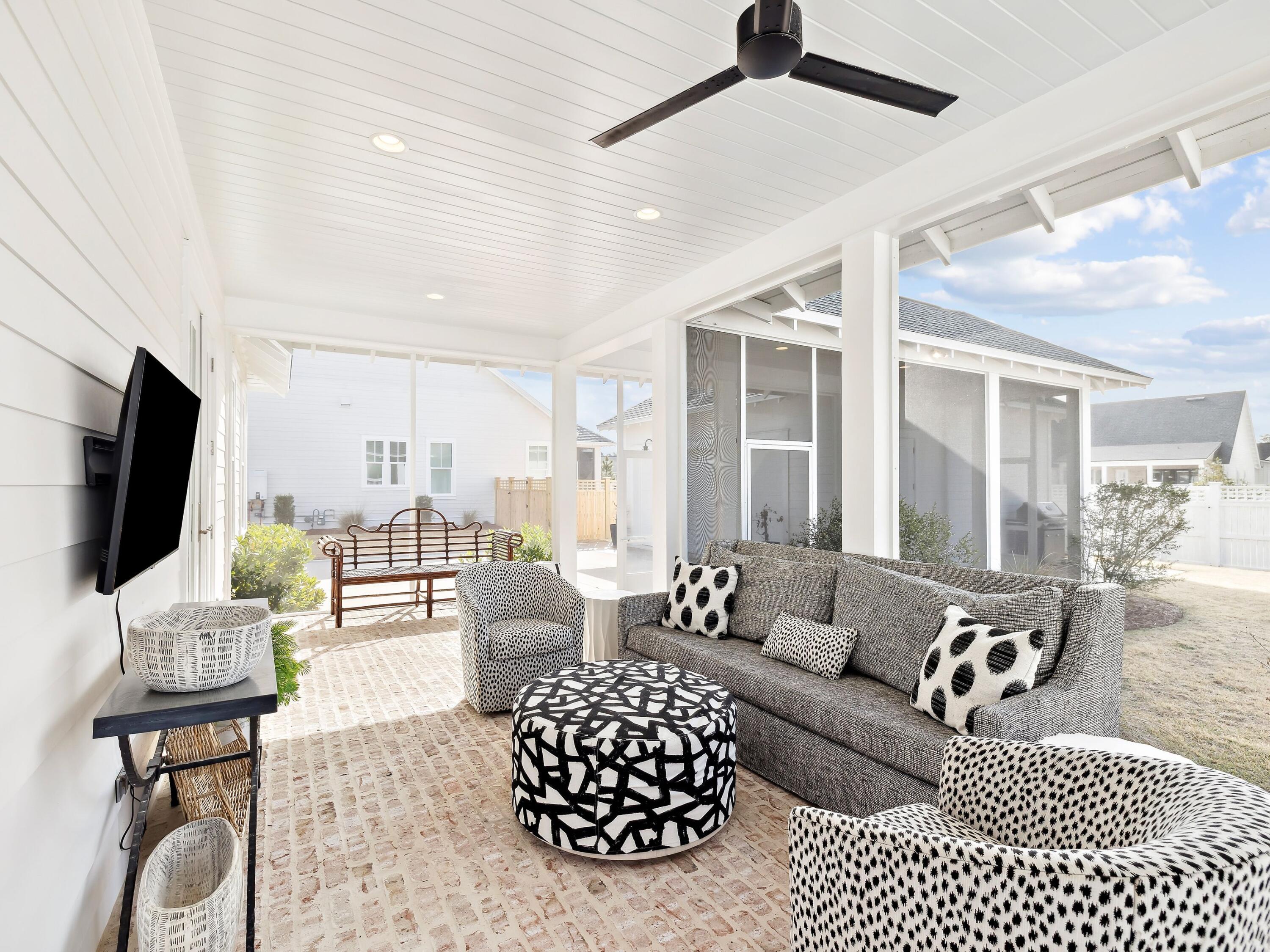 39 W Firethorn Circle