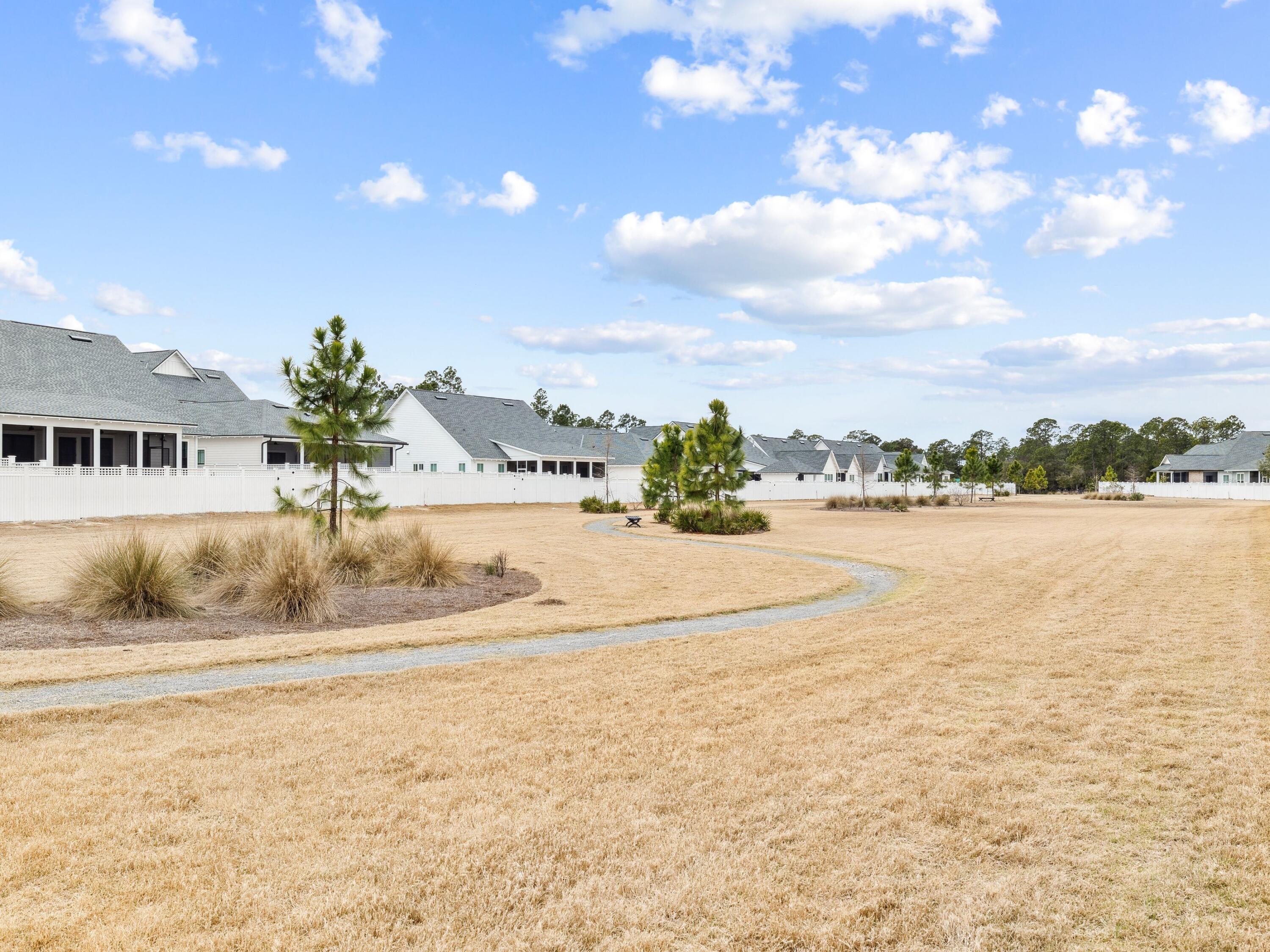 39 W Firethorn Circle