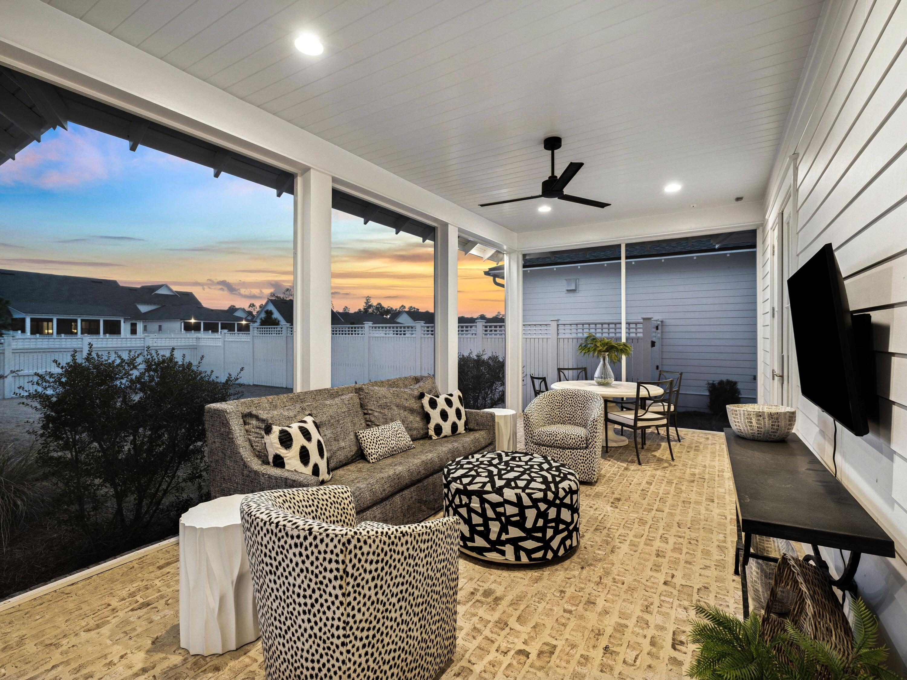 39 W Firethorn Circle