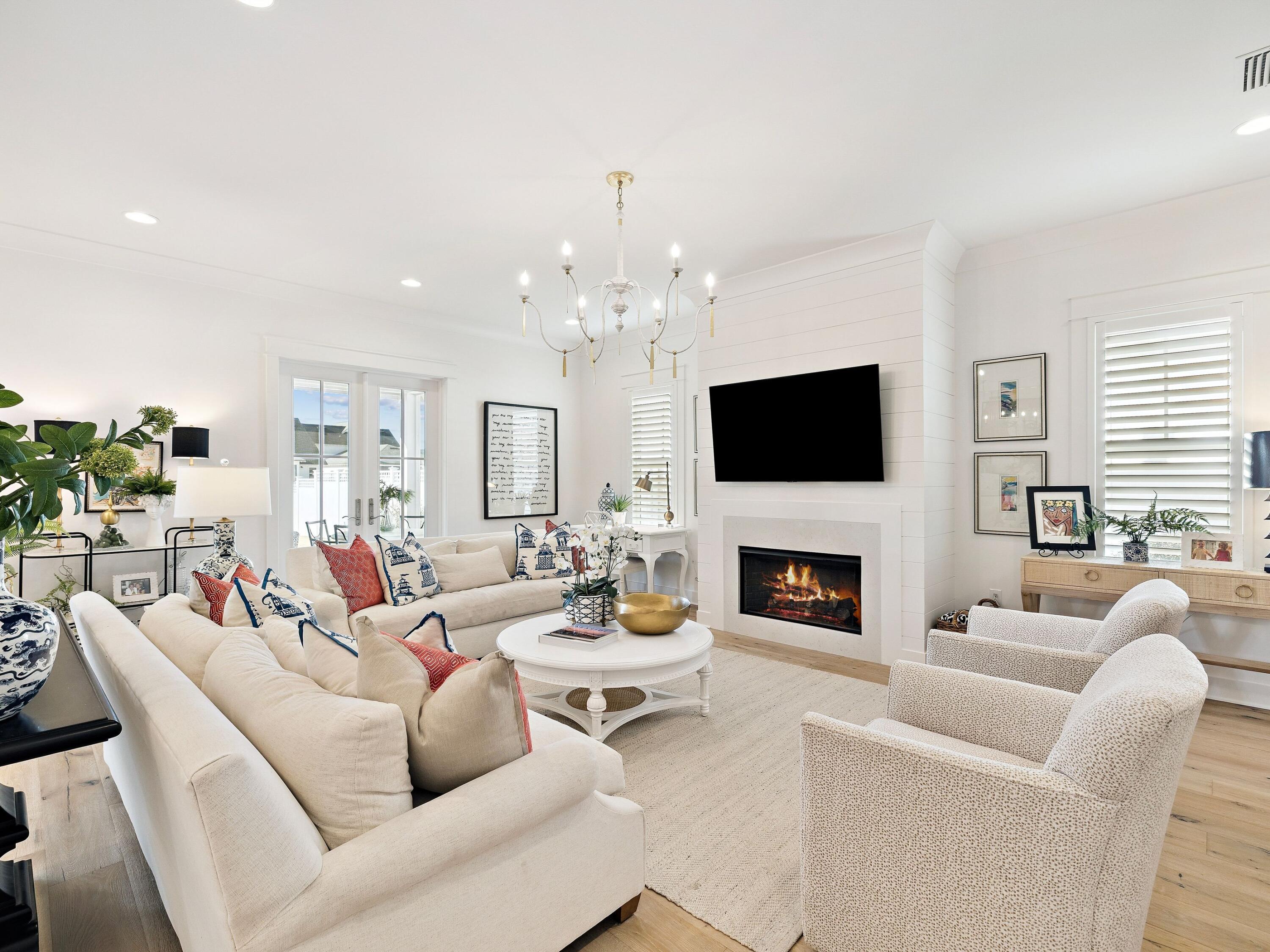 39 W Firethorn Circle