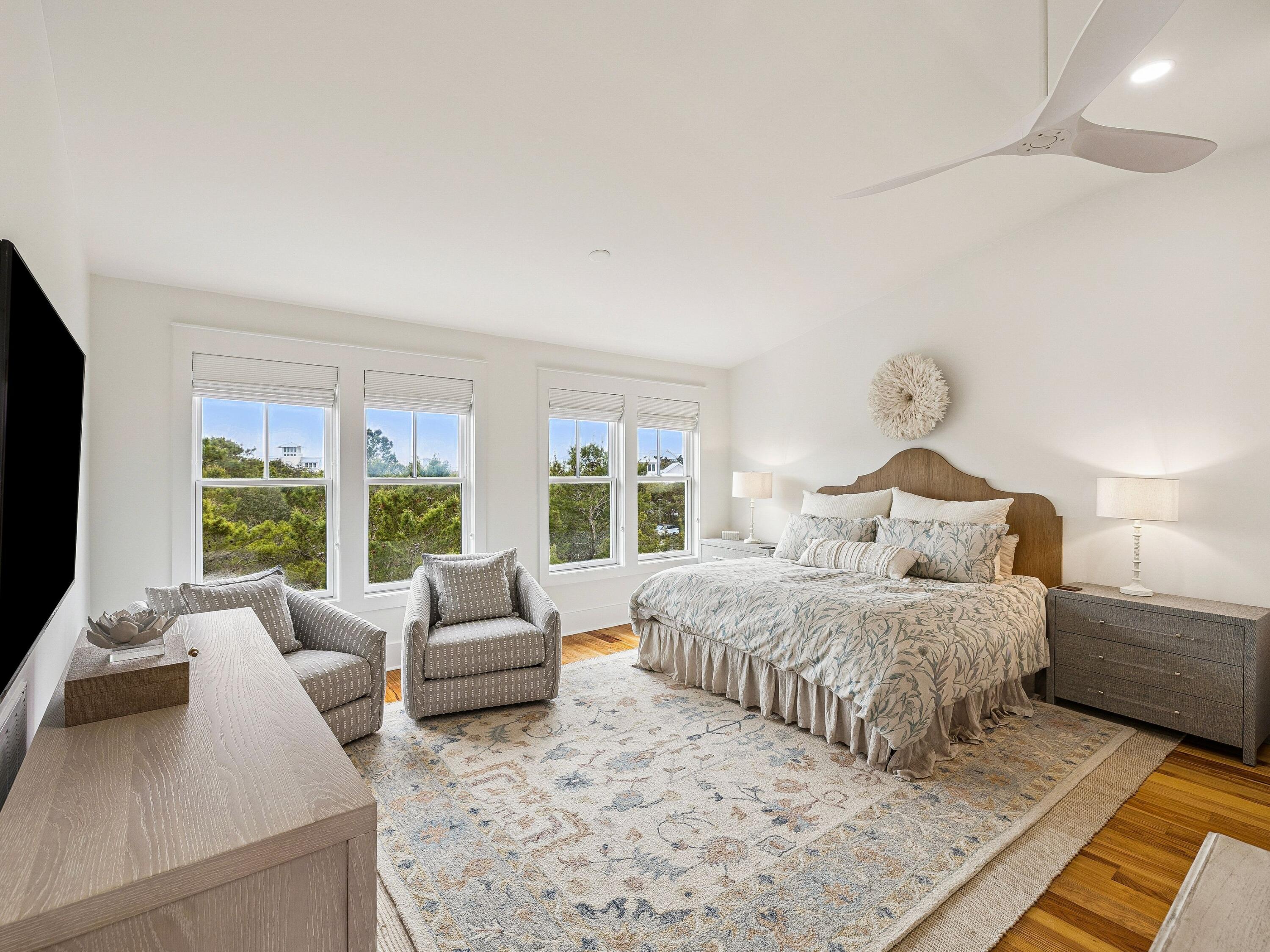 90 Silver Laurel Way