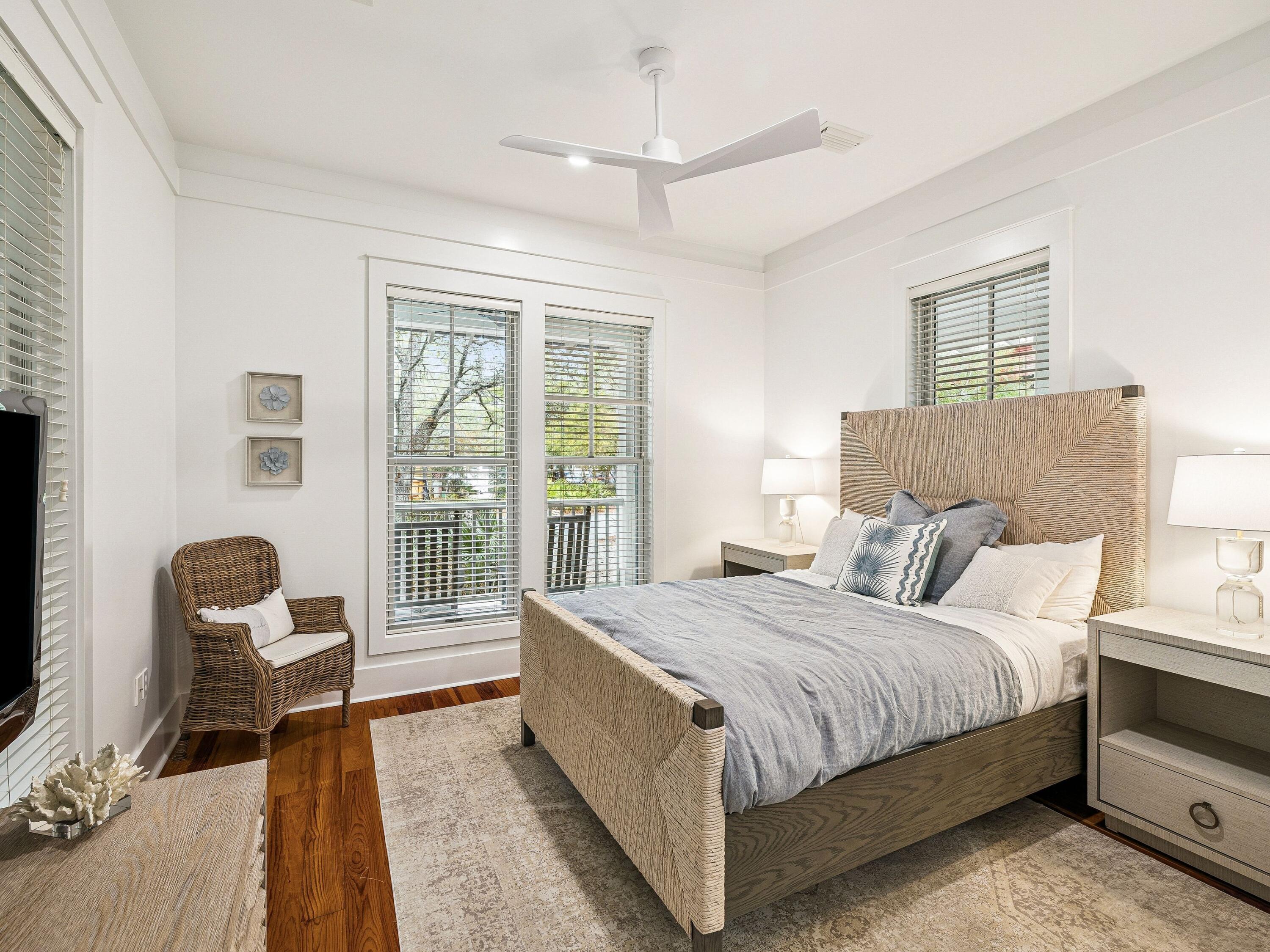 90 Silver Laurel Way