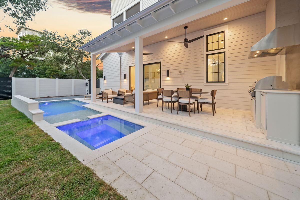 2900 S County Highway 395