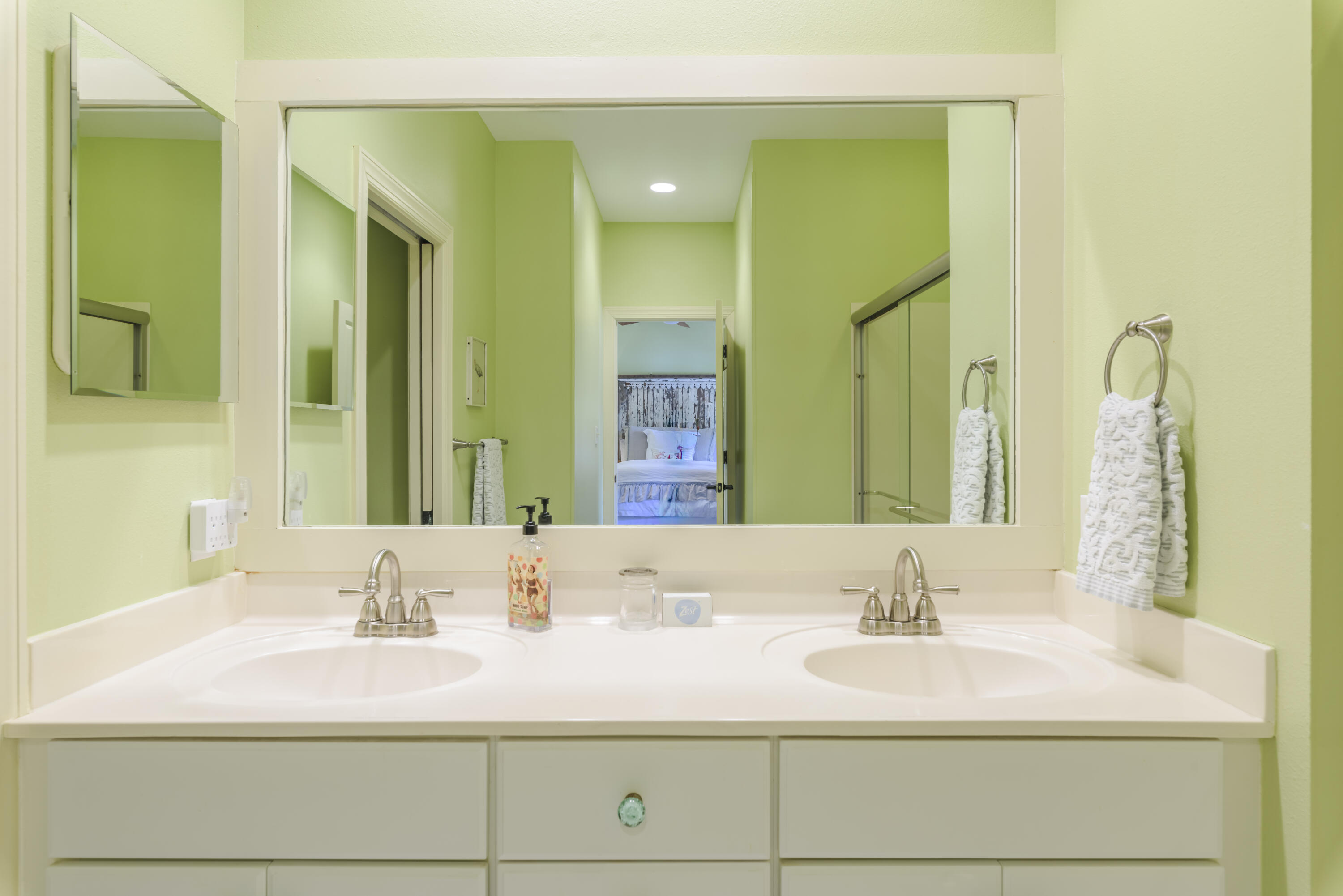 1101 Prestwick Place