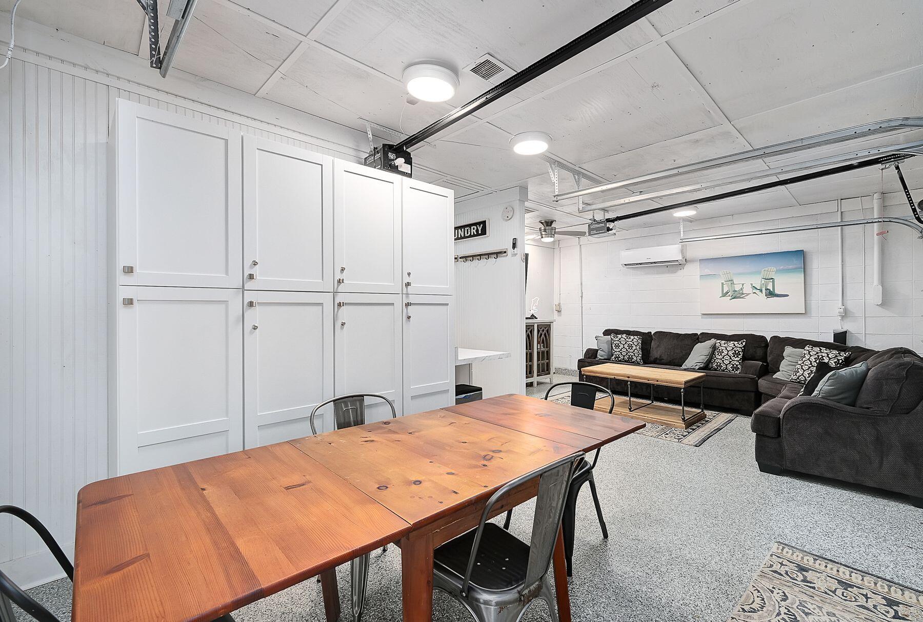 58 Montgomery Street