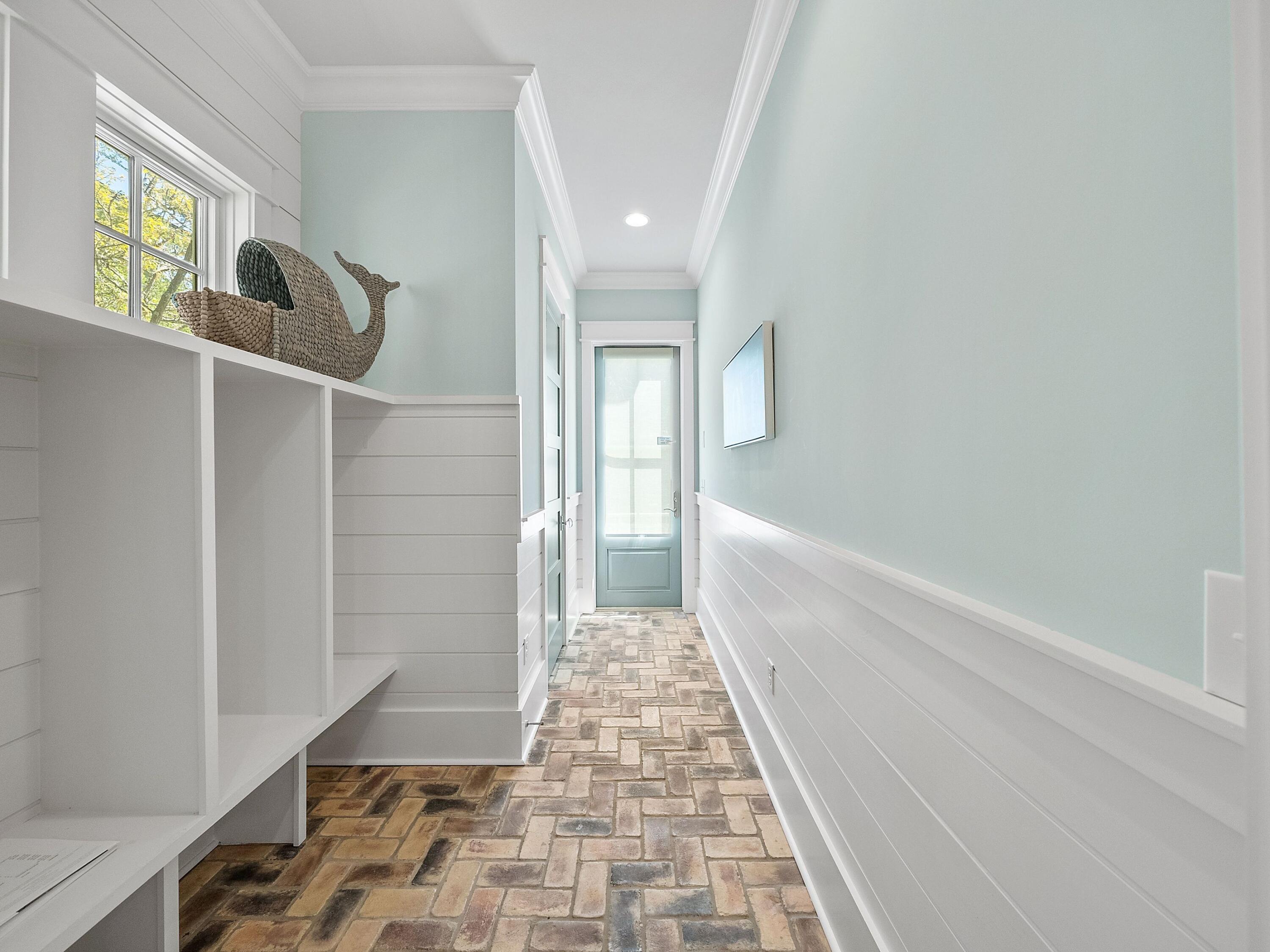 38 Shore Bridge Circle