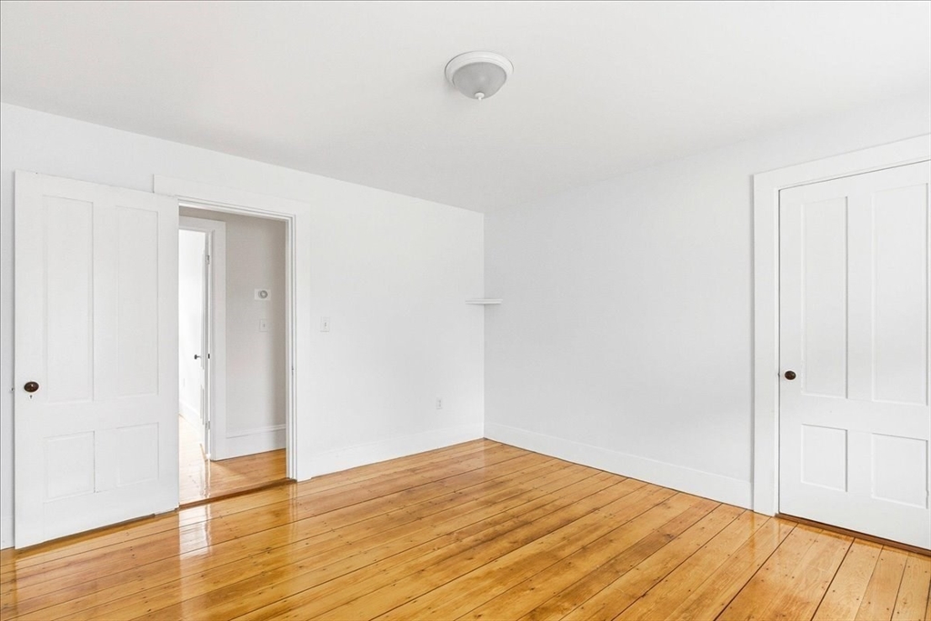 16 Howard Avenue