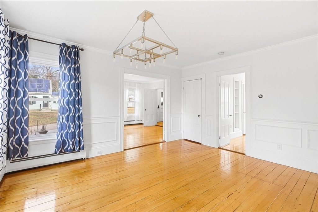 16 Howard Avenue