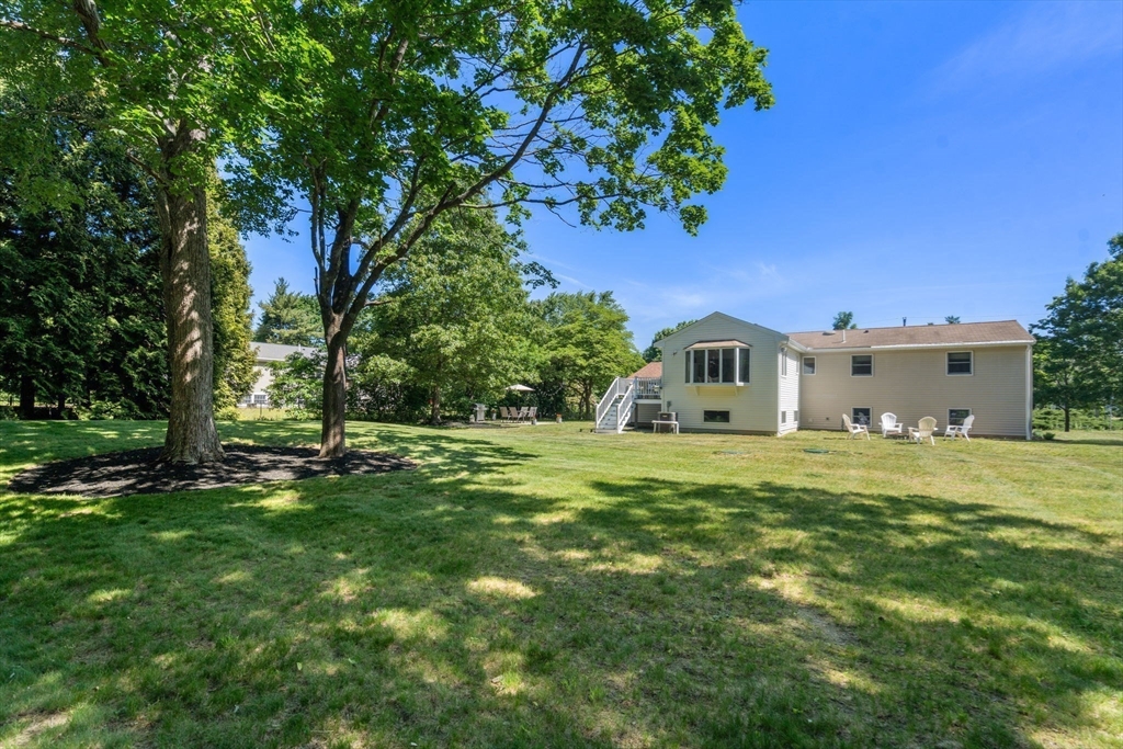 63 Massasoit Ln