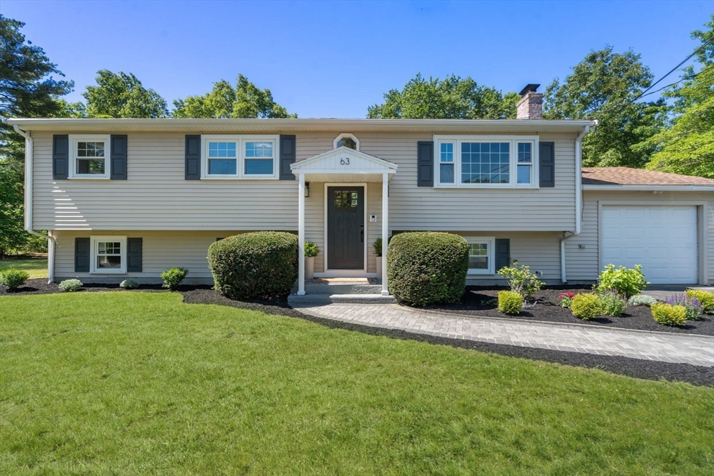 63 Massasoit Ln