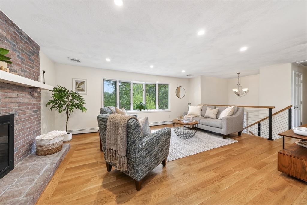 42 Willow Road