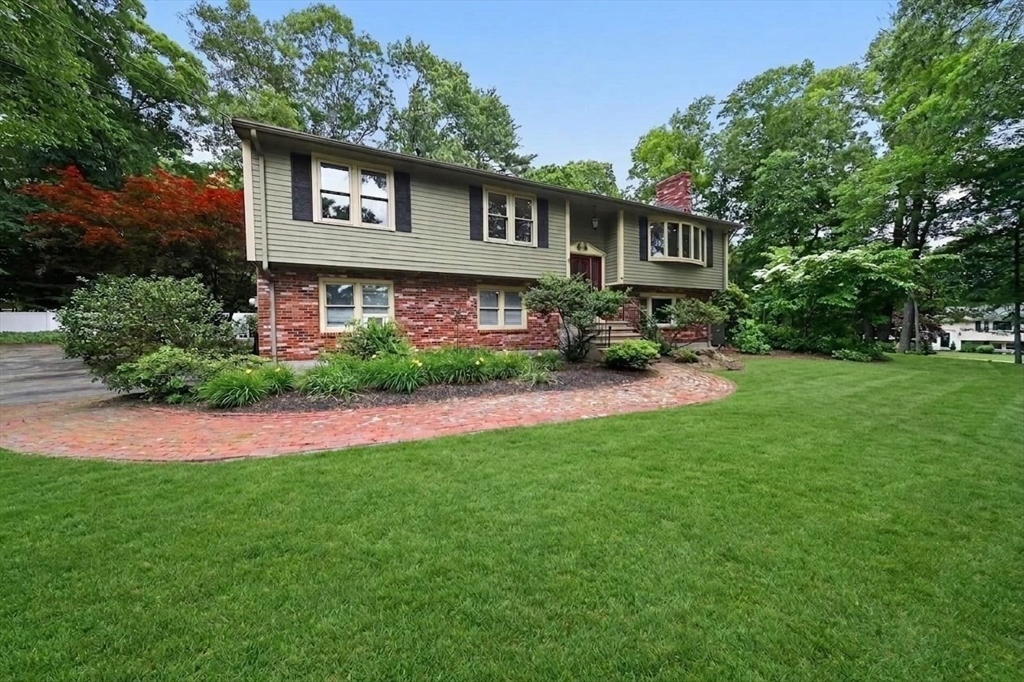 42 Willow Road