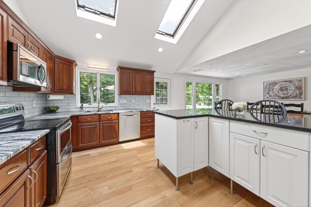 42 Willow Road