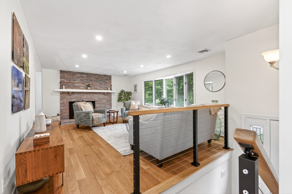 42 Willow Road