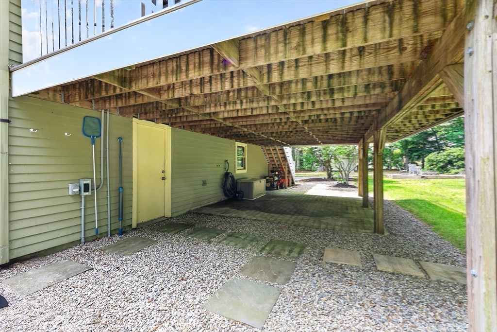 42 Willow Road
