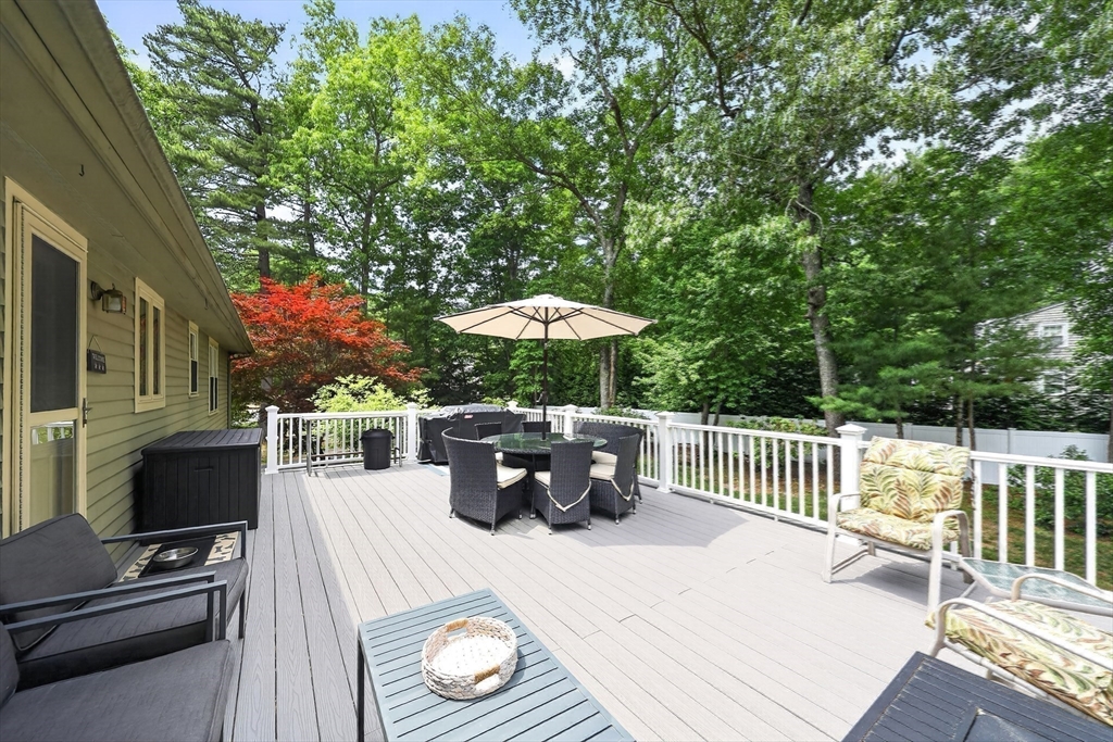 42 Willow Road