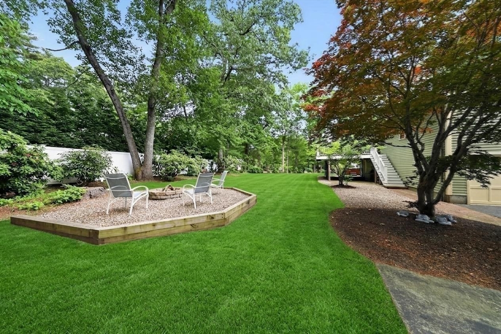 42 Willow Road