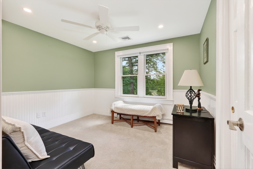 42 Willow Road