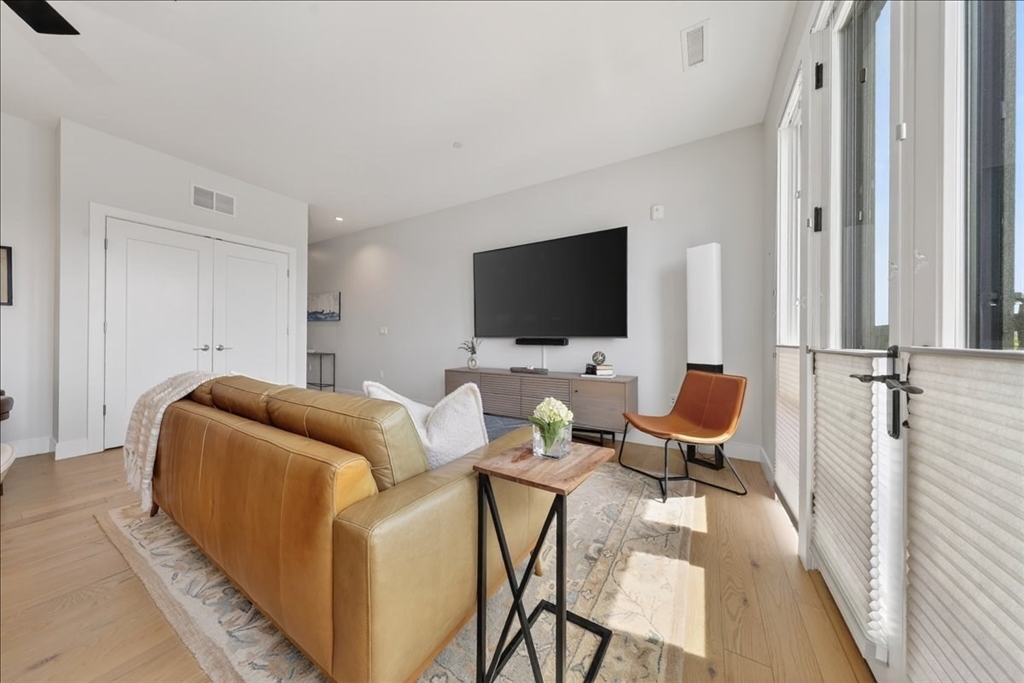 10 Shipyard Drive # 314
