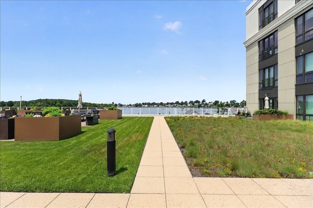 10 Shipyard Drive # 314