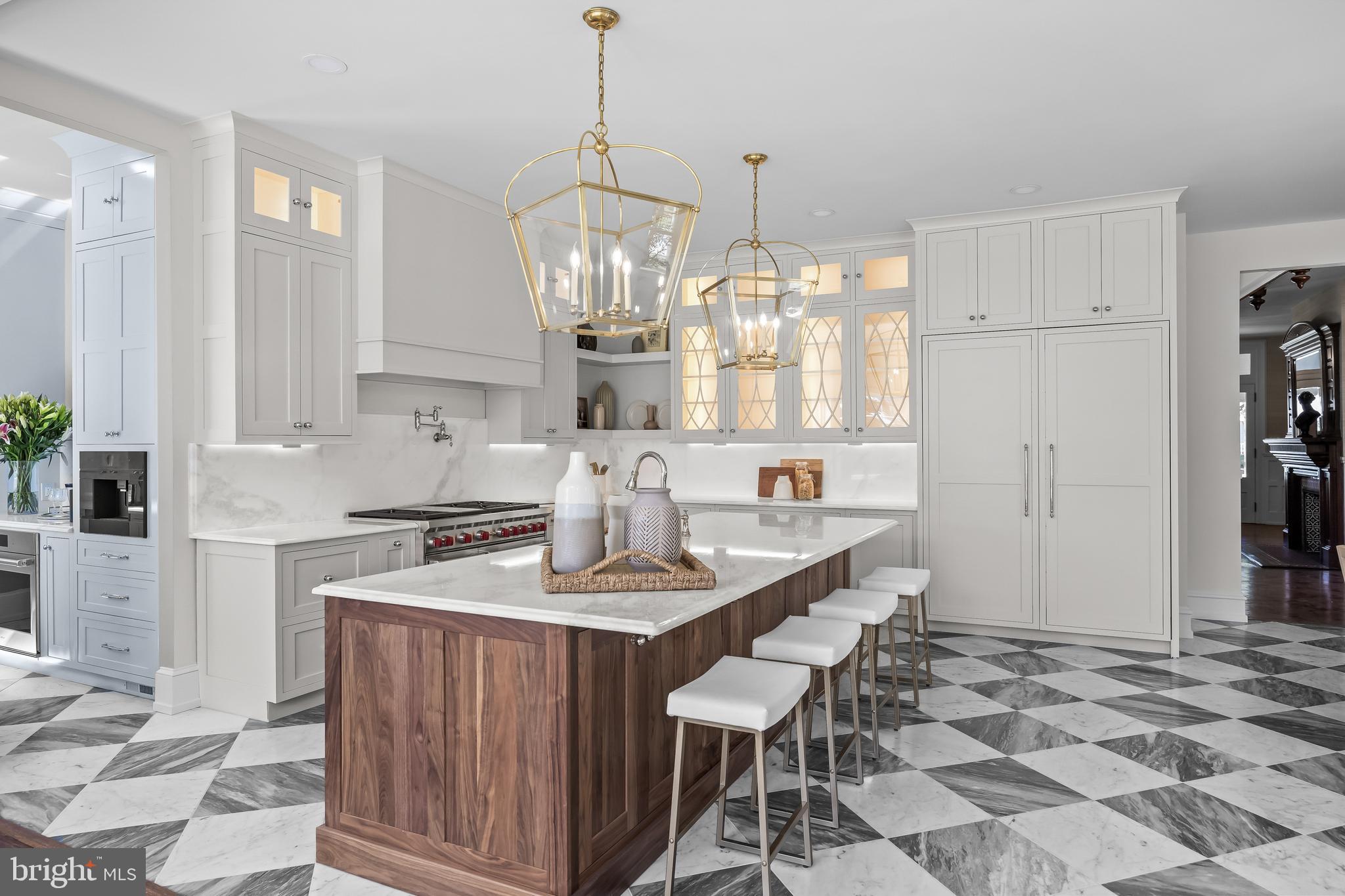 140 E CENTRAL AVENUE