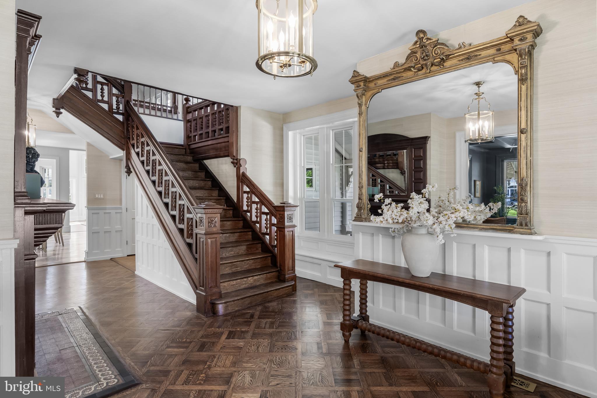 140 E CENTRAL AVENUE