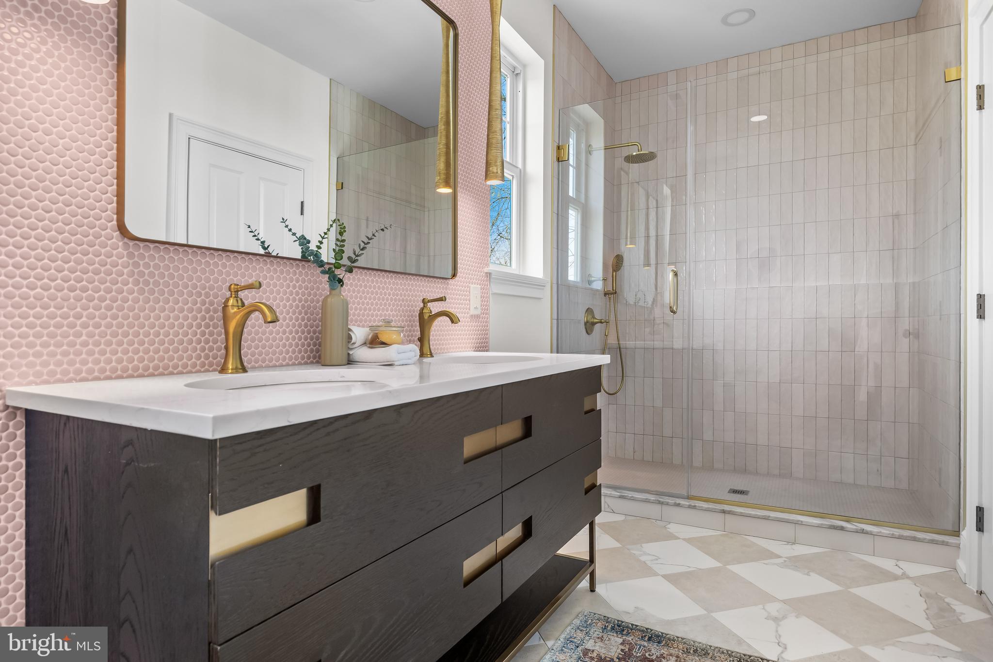 140 E CENTRAL AVENUE