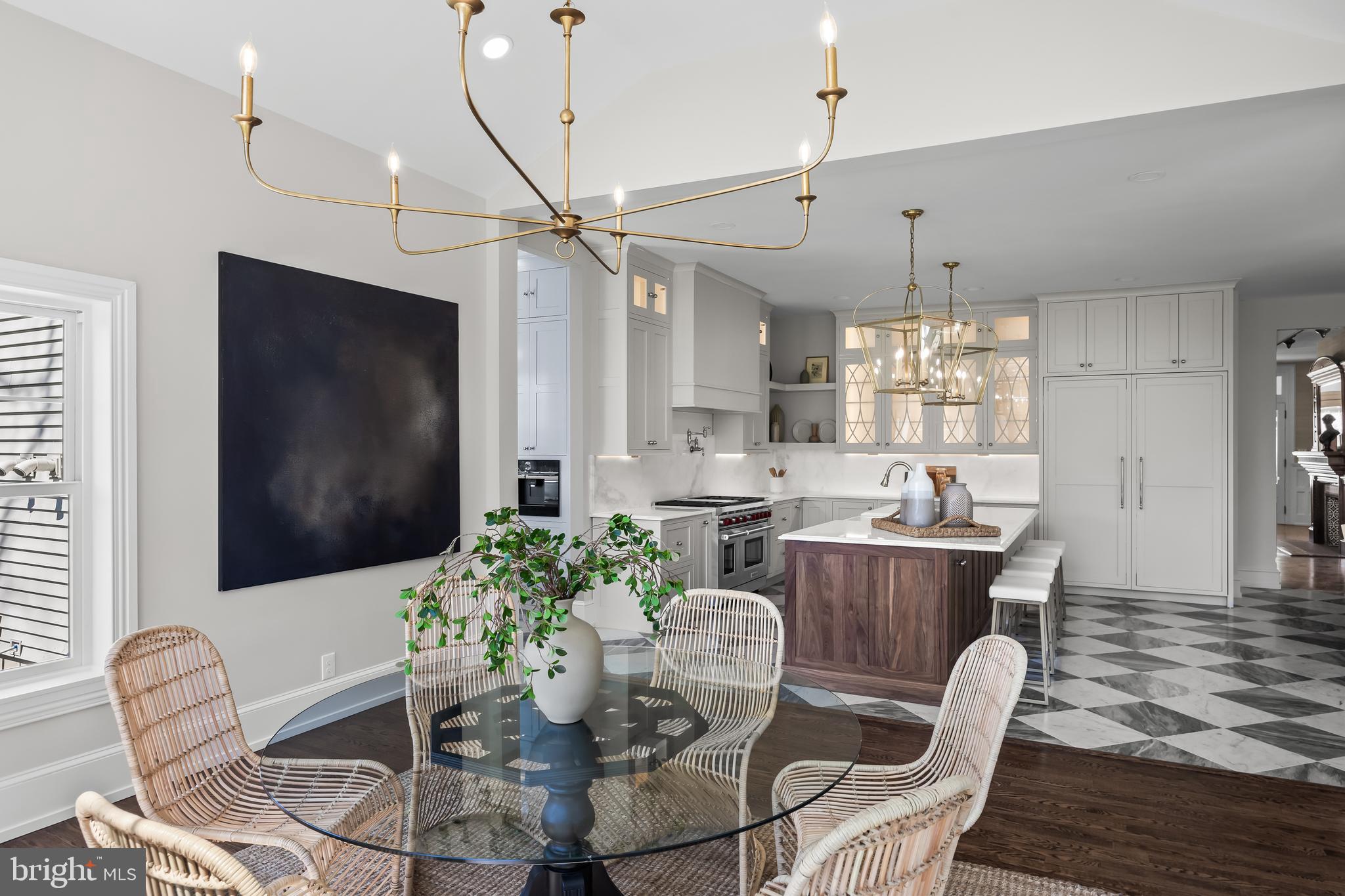 140 E CENTRAL AVENUE