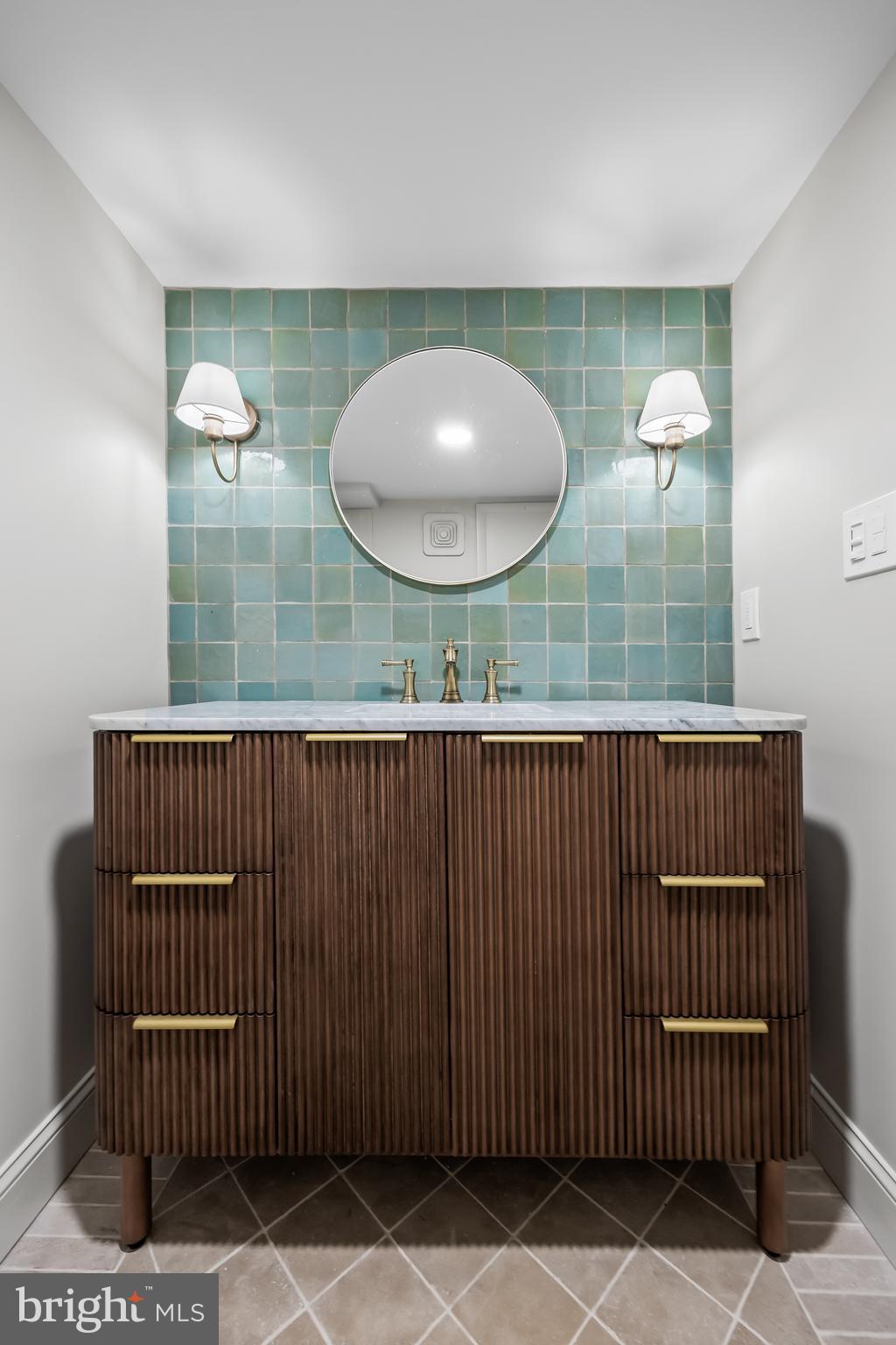 140 E CENTRAL AVENUE